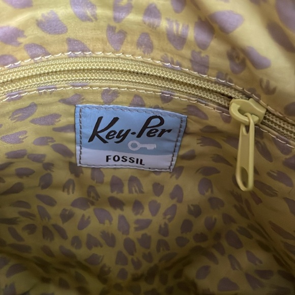 NWOT Key-Per Fossil cross body bag - Picture 4 of 5